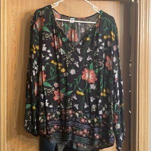Cute floral Old Navy blouse size XL